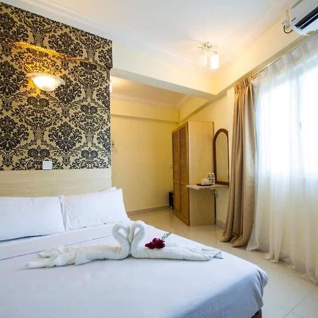 Hotel Sea Princess Teluk Bahang Exterior foto